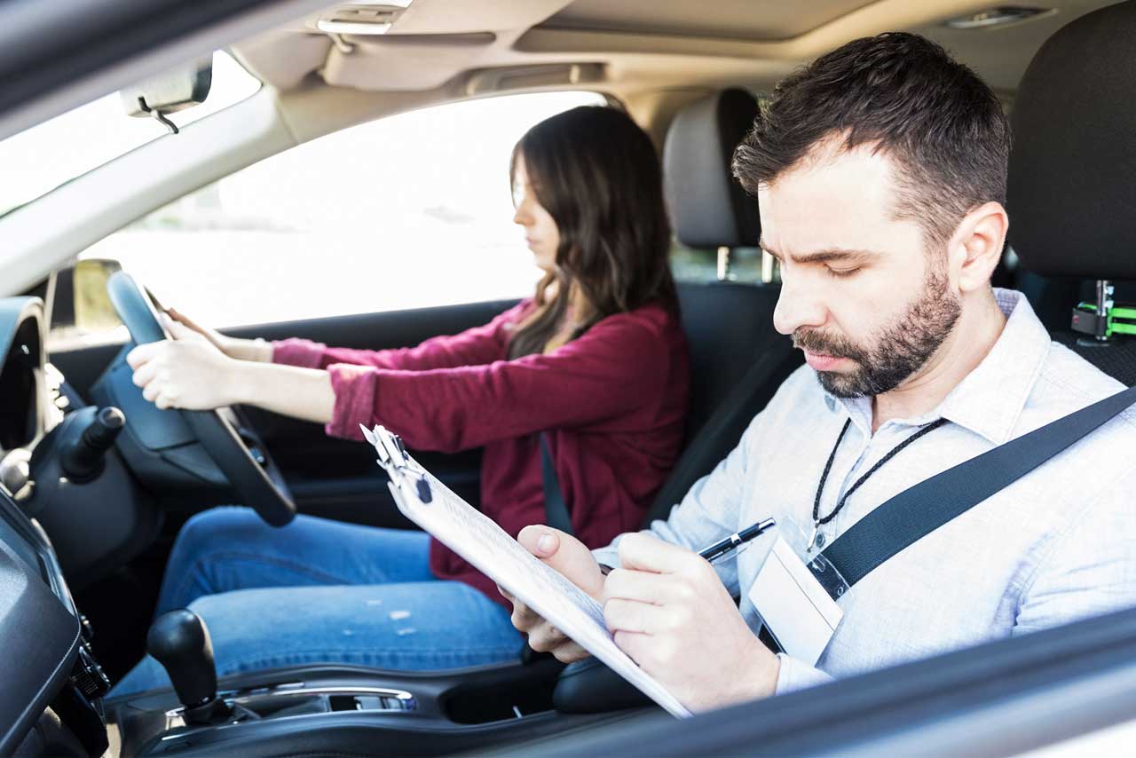 How to Pass Your Driving Test First Time – Expert Tips